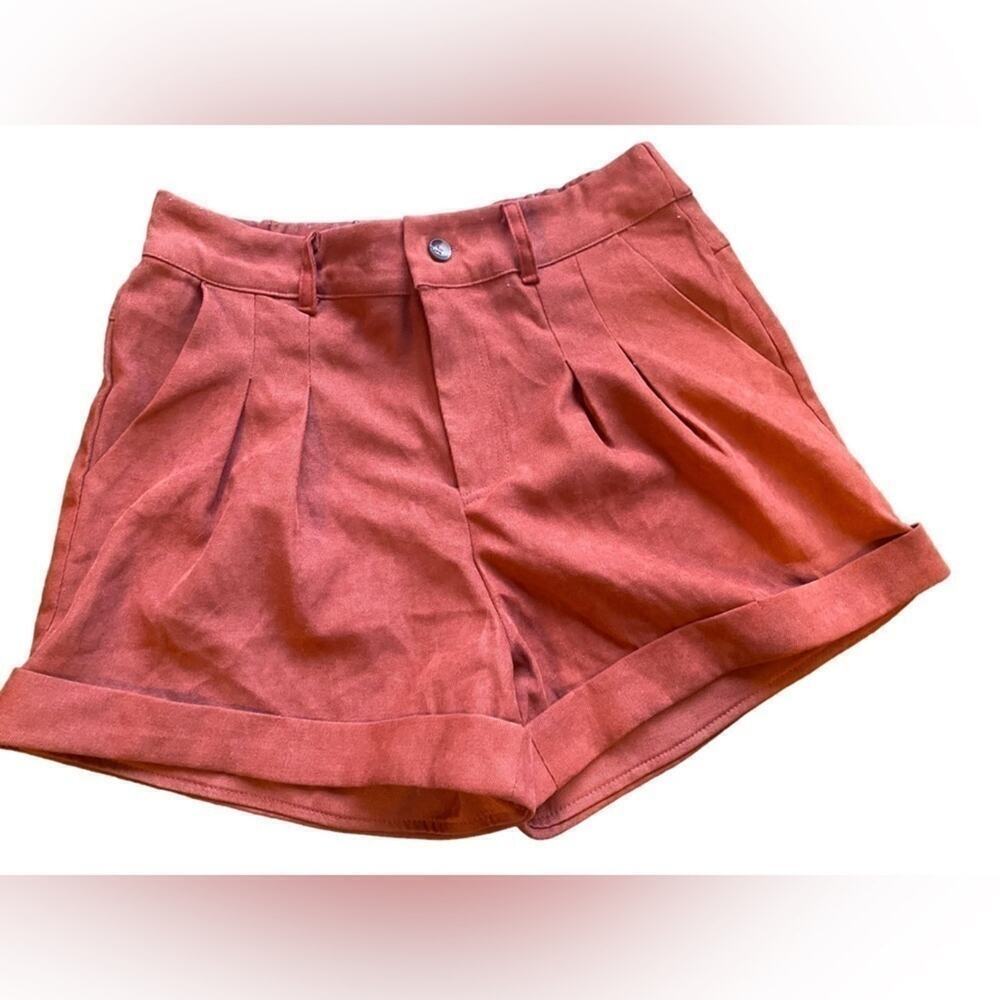 Milk and Honey Red Pleated Shorts Women's Size Medium